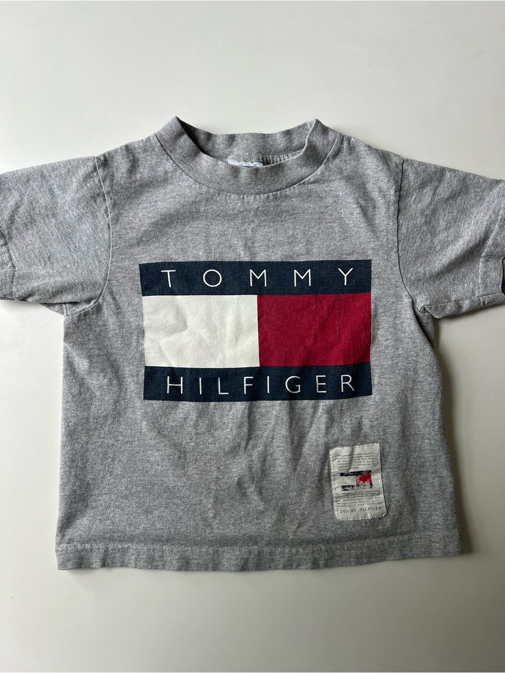 Vintage Tommy Hilfiger Kids t-shirt/size 4